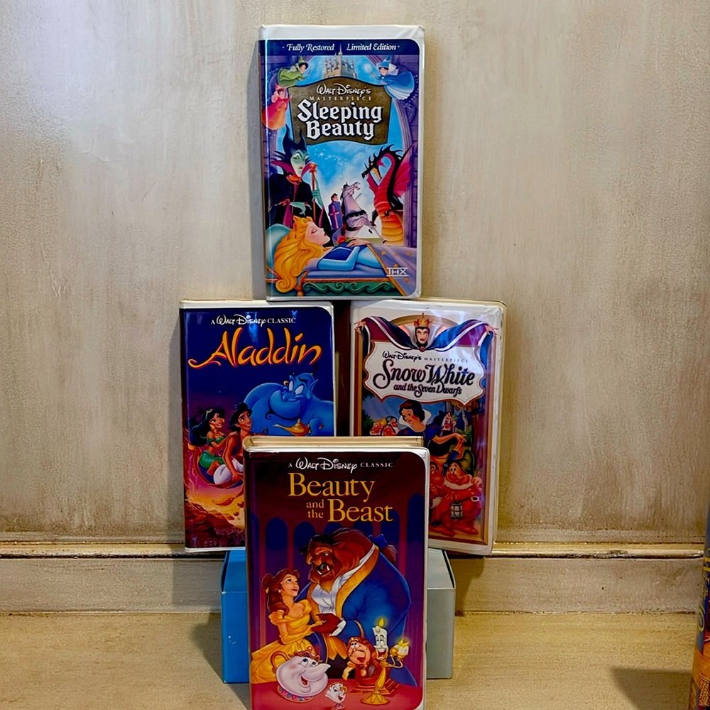 Vintage Disney VHS Tapes Beauty & the Beast Aladdin Sleeping Beauty & Snow White